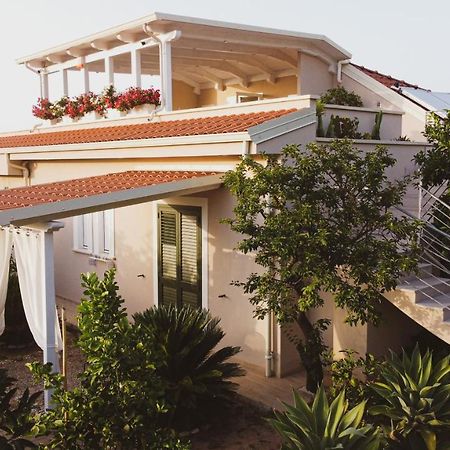 Michelino House Bed & Breakfast Паргелия Екстериор снимка