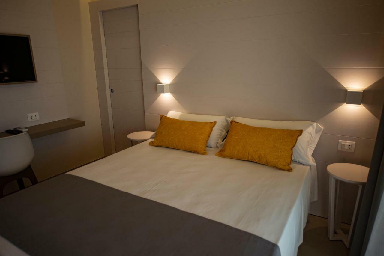 Michelino House Bed & Breakfast Паргелия Екстериор снимка