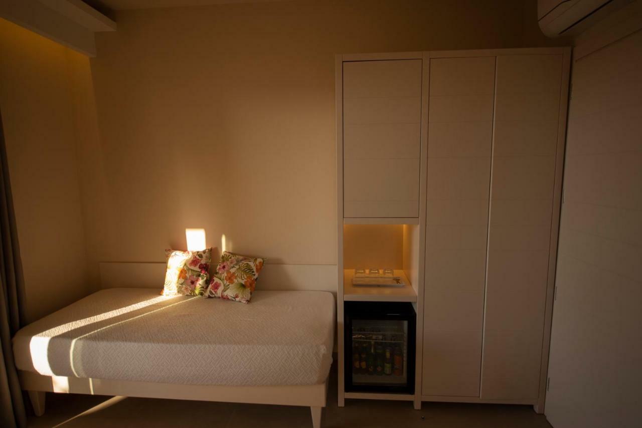Michelino House Bed & Breakfast Паргелия Екстериор снимка