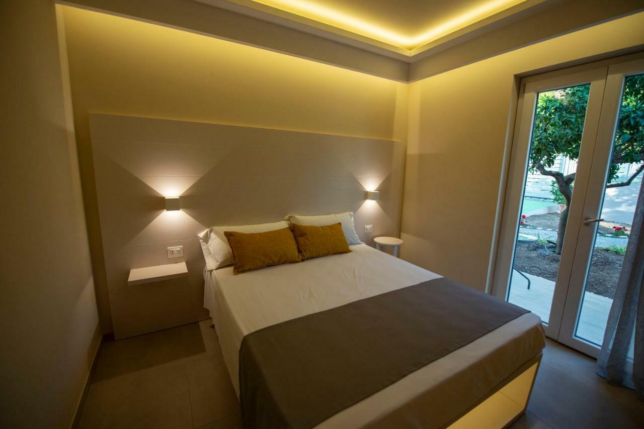 Michelino House Bed & Breakfast Паргелия Екстериор снимка